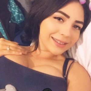 Meet your Posher, Leslie